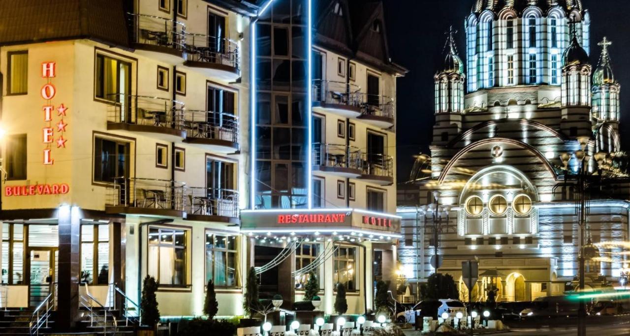 Hotel Bulevard Făgăraş Exteriör bild